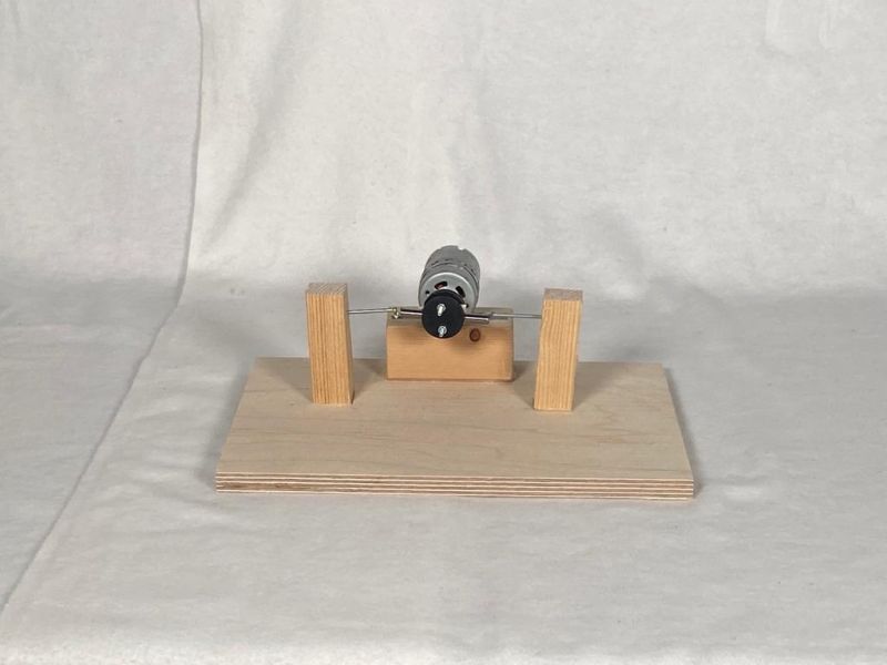 Datei:BP-Teslaspule Elektromagnetismus Funkenstrecke.jpeg