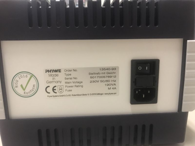 Datei:HW Elektronik Stelltrafo Rückseite.jpeg