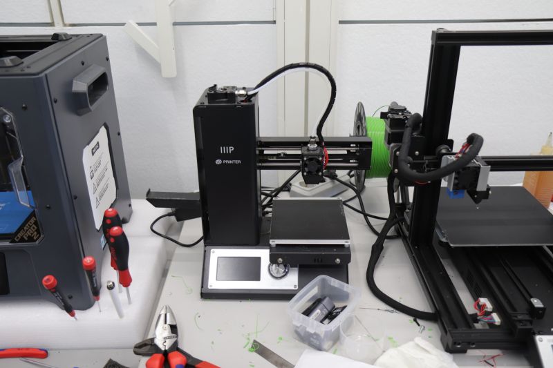 Datei:HW Sonstiges 3DDrucker mpselectminiv2.jpeg