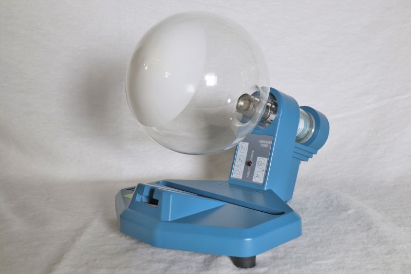 Datei:HW Quantenphyisk Elektronenbeugungsroehre vorne.JPG