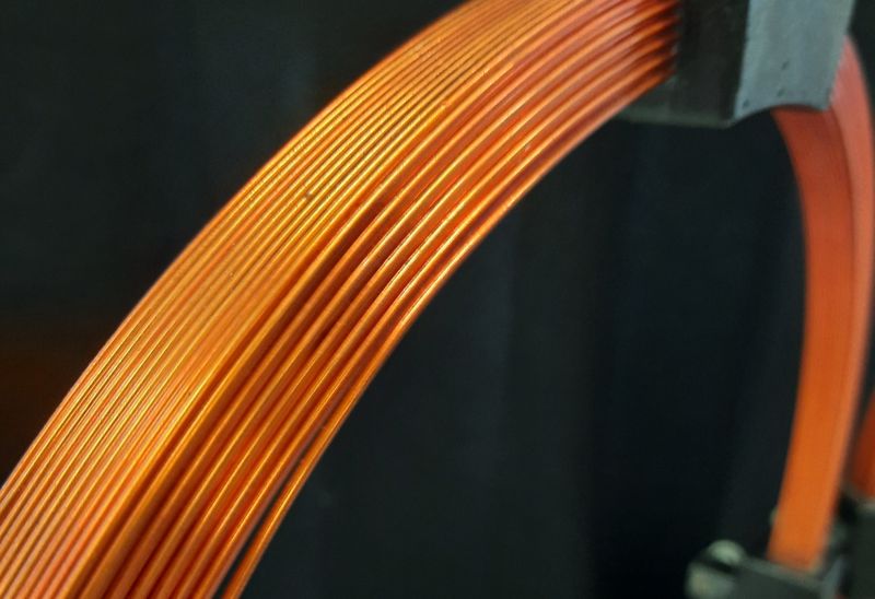 Datei:HW Magnetostatik Helmholtz (Wicklungen).jpg