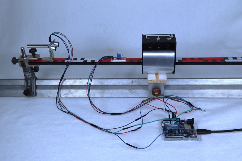 Datei:EXP Elektromagnetismus Versuchsaufbau1.jpg