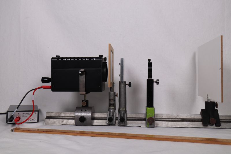 Datei:EXP Optik Besselverfahren Versuchsaufbau.JPG