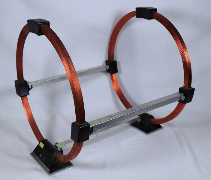 Datei:HW Magnetostatik Helmholz groß 2.JPG