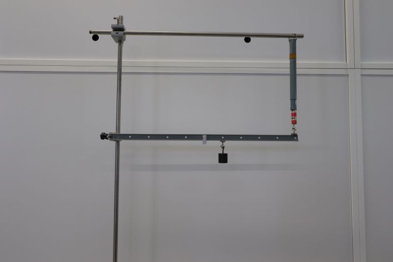 Datei:EXP Mechanik Einseitiger Hebel Federkraftmesser.JPG