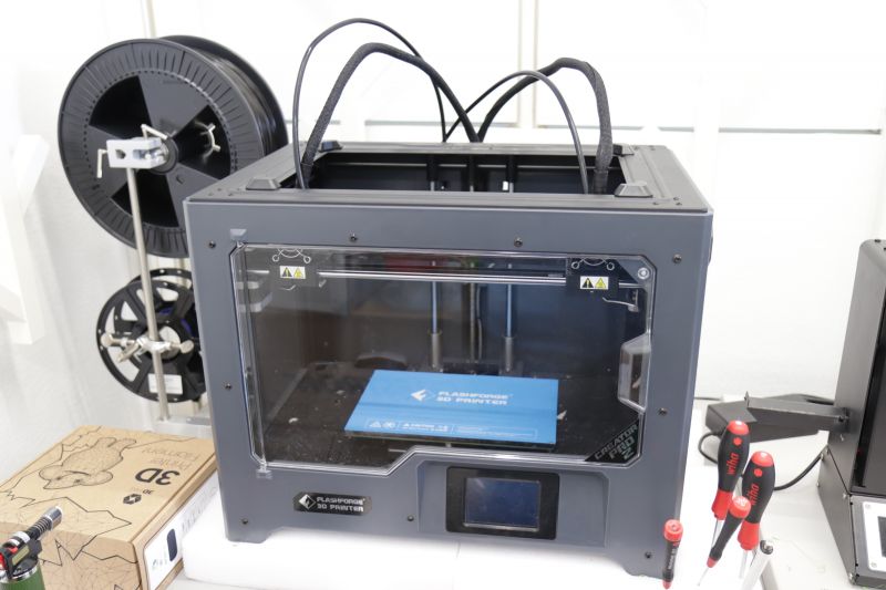 Datei:HW Sonstiges 3DDrucker creatorpro2.jpeg