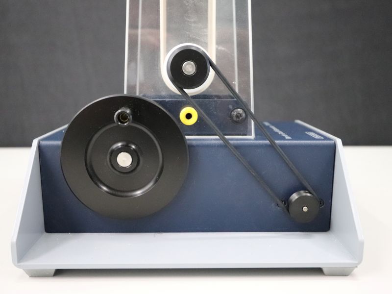 Datei:HW Elektrostatik Bandgenerator links.jpg