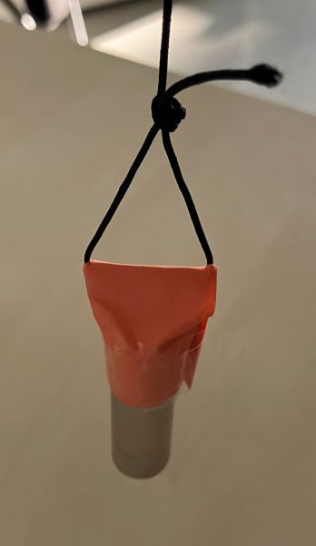 Datei:EXP Suszeptibiltät Aufhängung.JPG